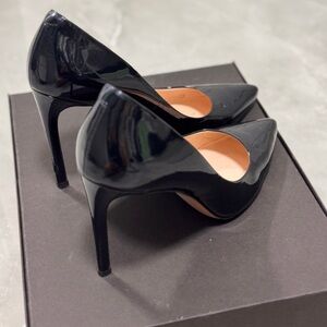 Carlo Pazolini dark blue pumps